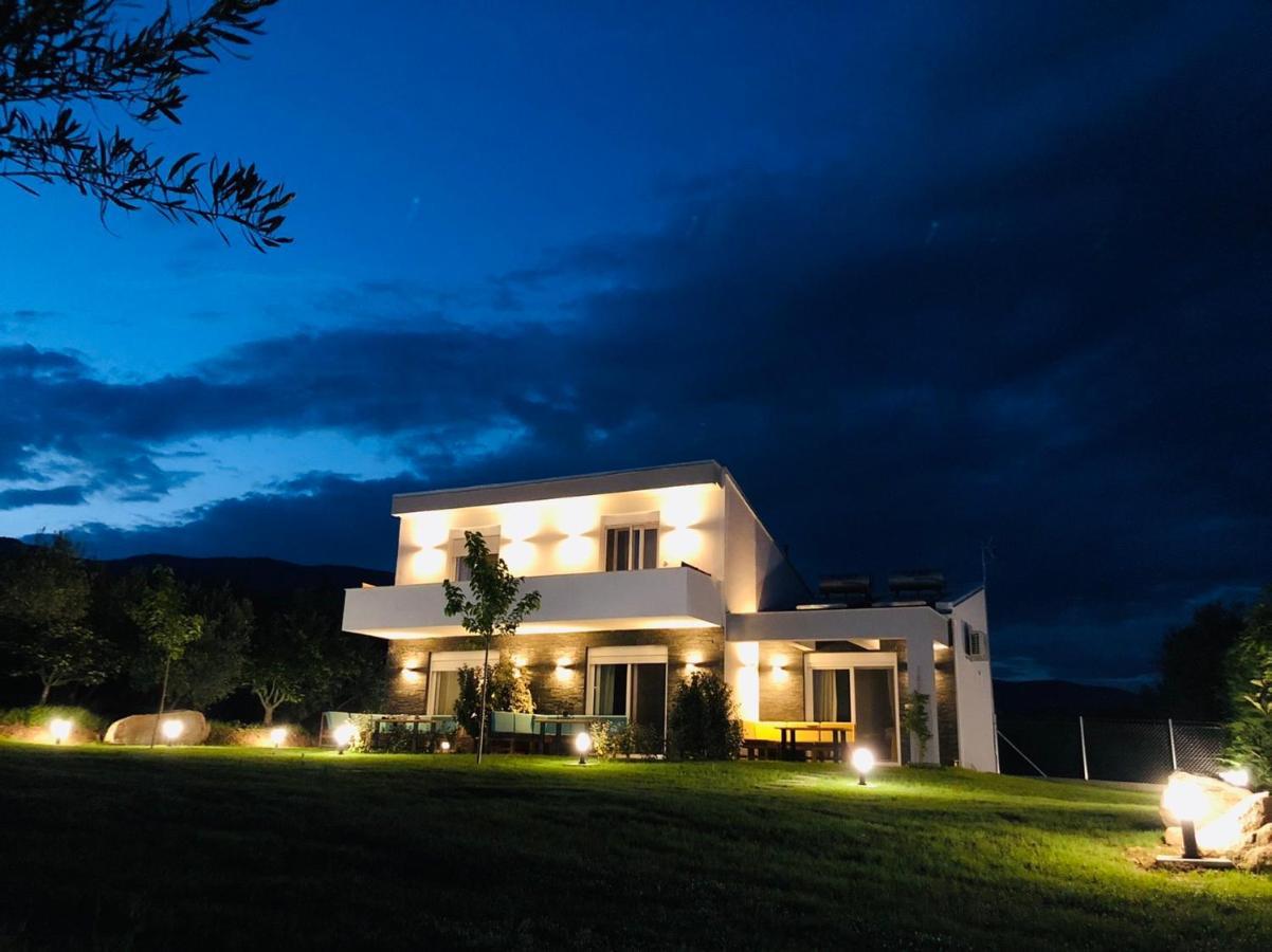 Terra Holiday Homes- Sunflowerアスプロヴァルタ エクステリア 写真