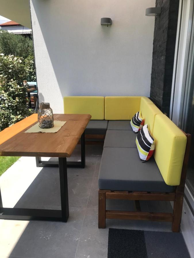 Terra Holiday Homes- Sunflowerアスプロヴァルタ エクステリア 写真