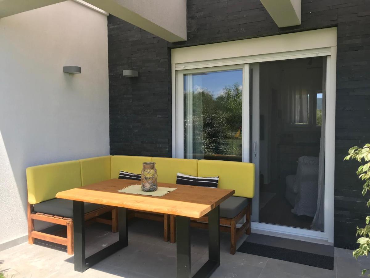 Terra Holiday Homes- Sunflowerアスプロヴァルタ エクステリア 写真